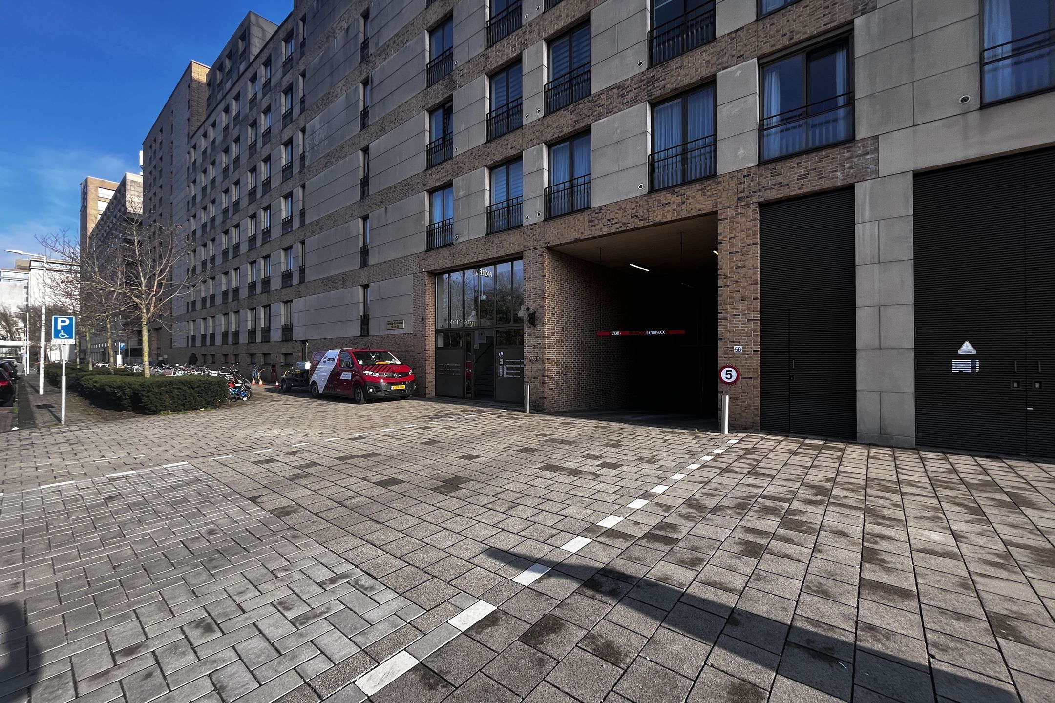 Photo 6 of Saskia van Uilenburgkade PP