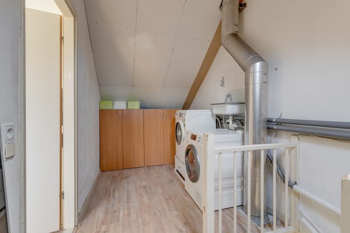 Photo 31 of Heggerank 12