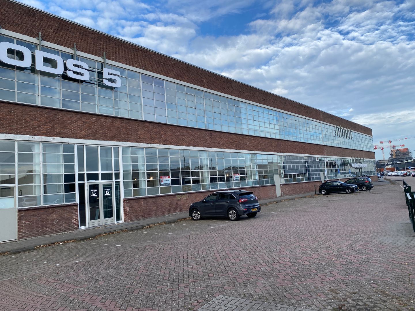 View photo 1 of Pieter Ghijsenlaan 14-B