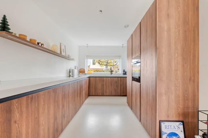 Photo 4 of Henry Moorestraat 24