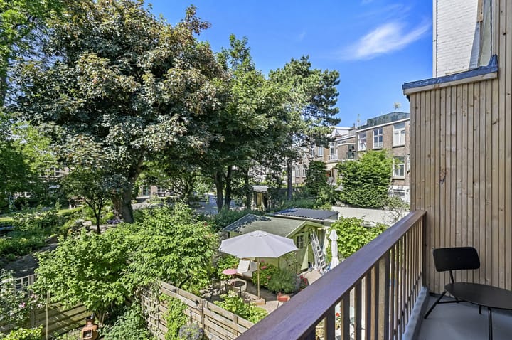 Foto 3 van Irisplein 8