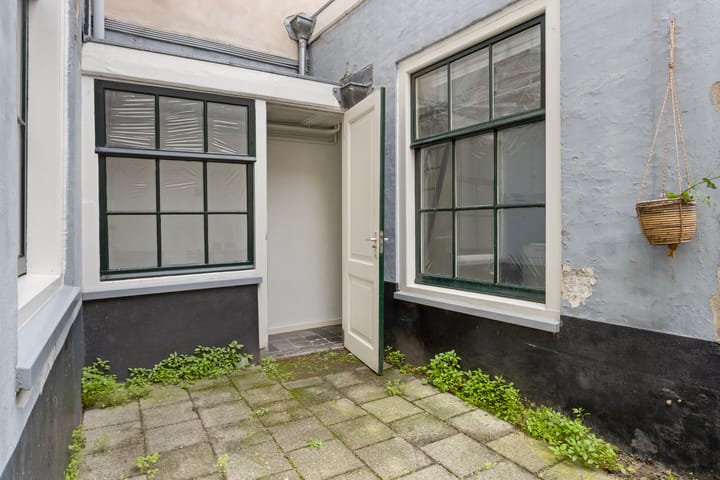 Photo 9 of Rapenburg 101