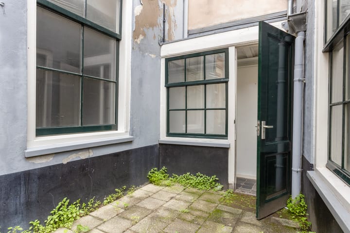 Photo 10 of Rapenburg 101