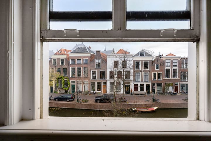 Photo 18 of Rapenburg 101