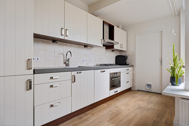 Photo 12 of Helmer Molemastraat 8