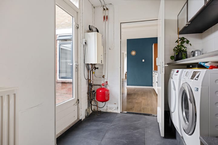 Photo 16 of Helmer Molemastraat 8