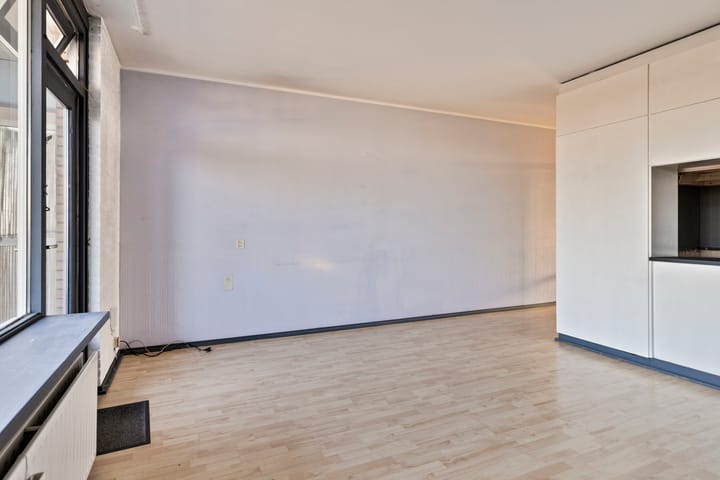 Photo 10 of Gerard Dousingel 38