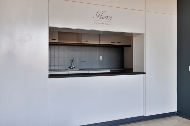 Photo 11 of Gerard Dousingel 38