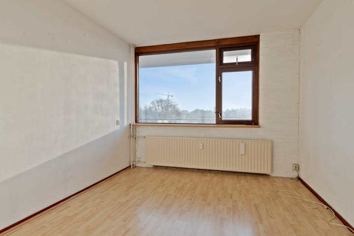 Photo 17 of Gerard Dousingel 38