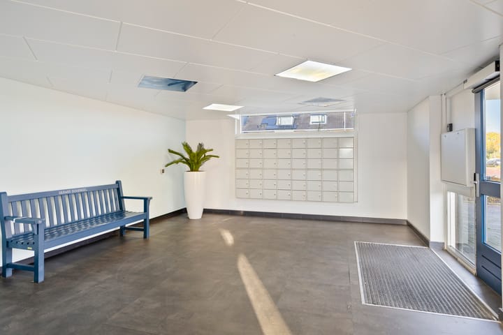 Photo 22 of Gerard Dousingel 38