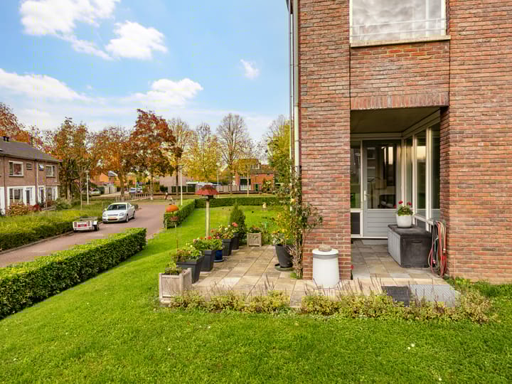 Foto 24 van van Hallstraat 28-D