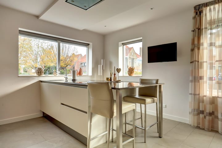 Foto 17 van Leliestraat 105