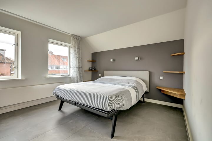 Foto 25 van Leliestraat 105