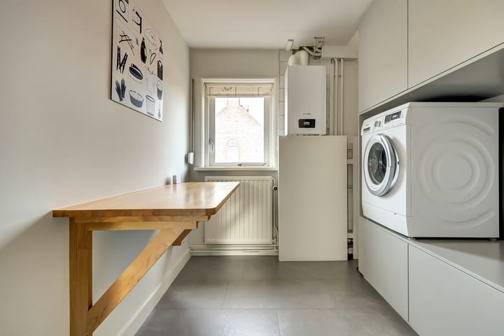 Foto 28 van Leliestraat 105