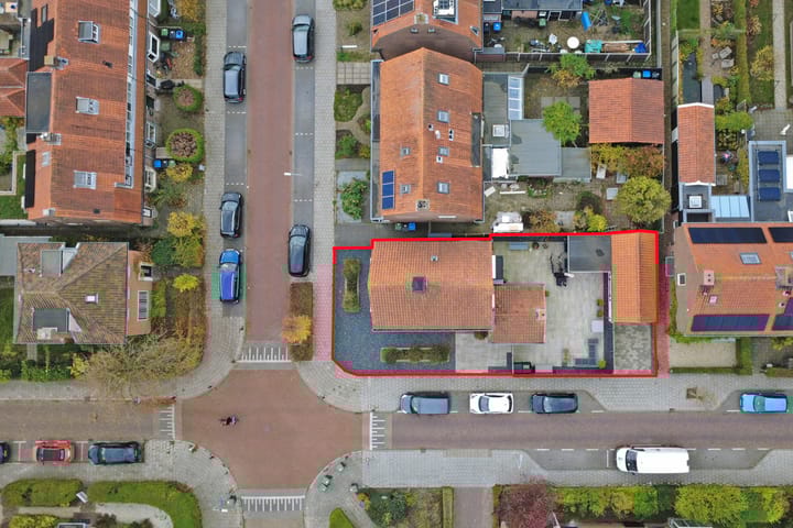 Foto 55 van Leliestraat 105