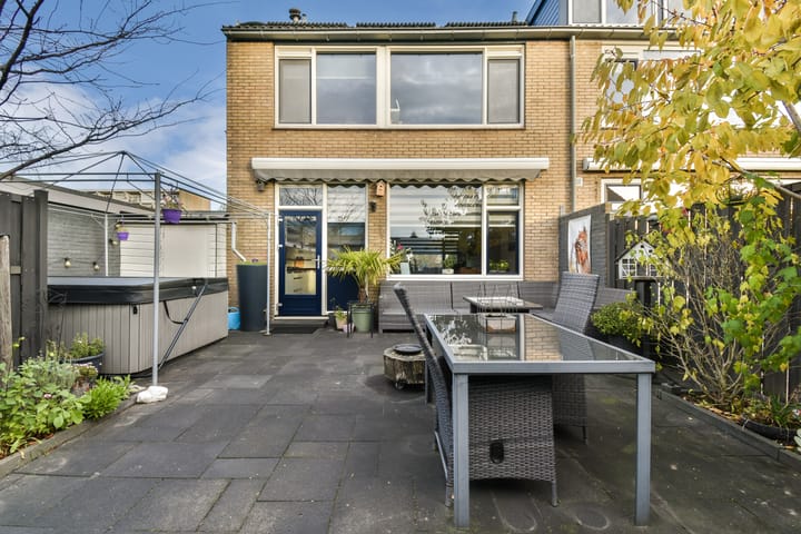 Foto 23 van Heelalstraat 121