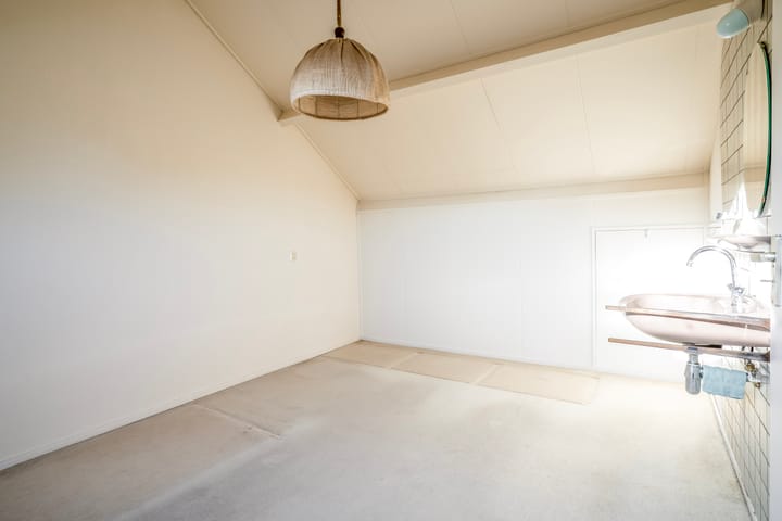 Photo 18 of Bart Crumstraat 4-A