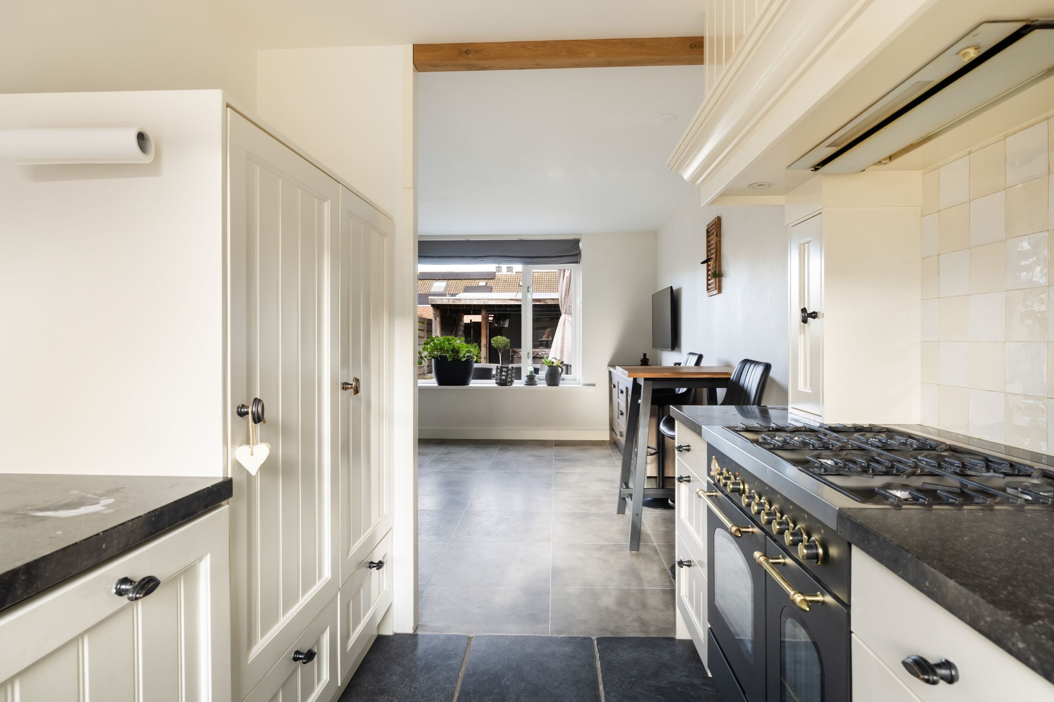 Photo 6 of Tjaskerstraat 6