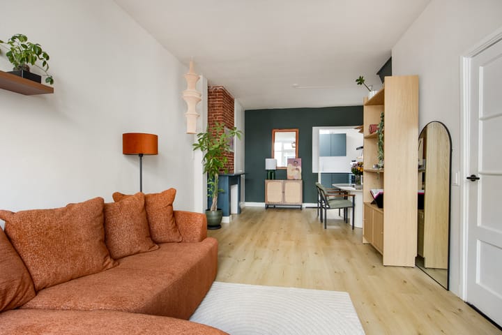 Photo 6 of Wolmaransstraat 18