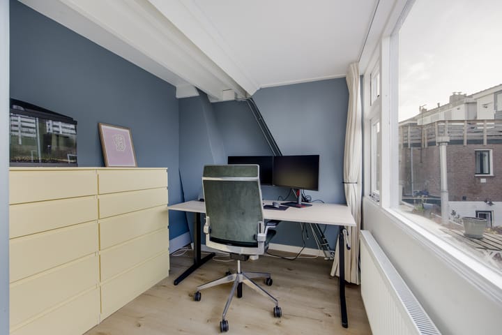 Photo 14 of Wolmaransstraat 18