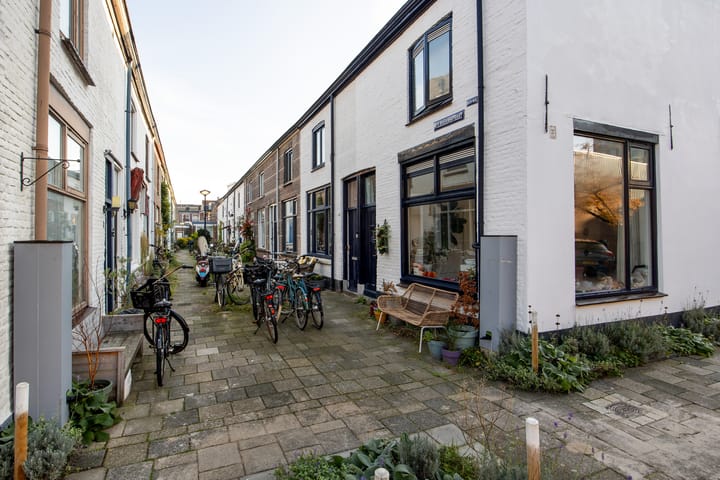 Photo 21 of Wolmaransstraat 18