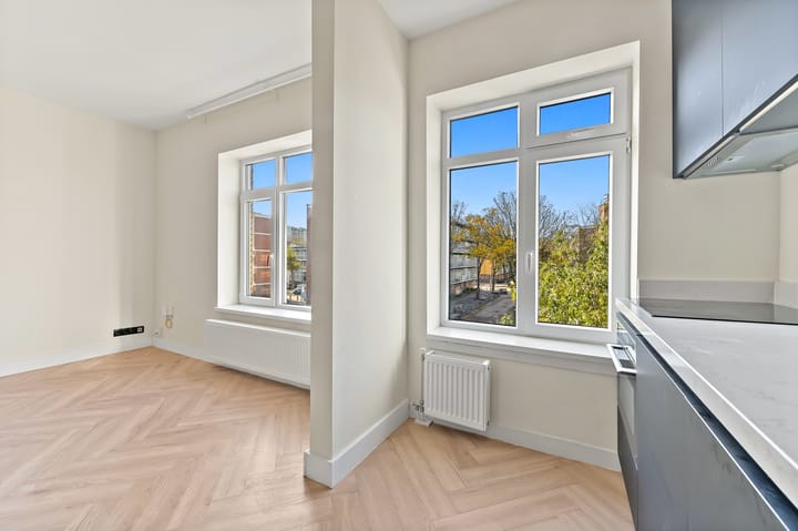 Foto 10 van Medemblikstraat 28-B