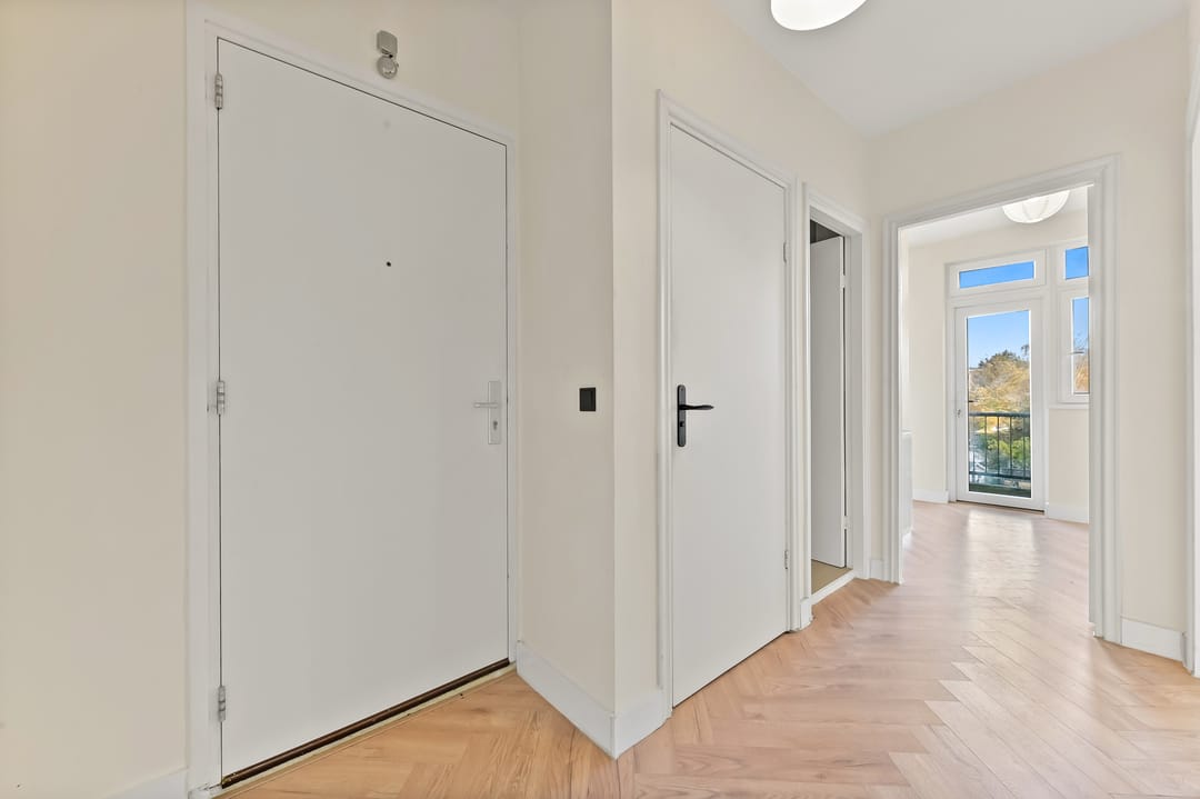 Photo 26 of Medemblikstraat 28-B
