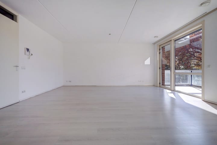 Photo 10 of Vivaldiplein 62