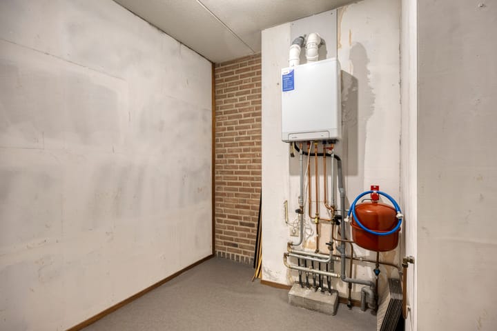 Photo 20 of Wilhelminastraat 243