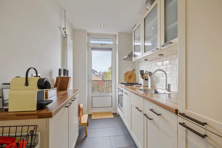 Photo 15 of Van Linschotenlaan 18