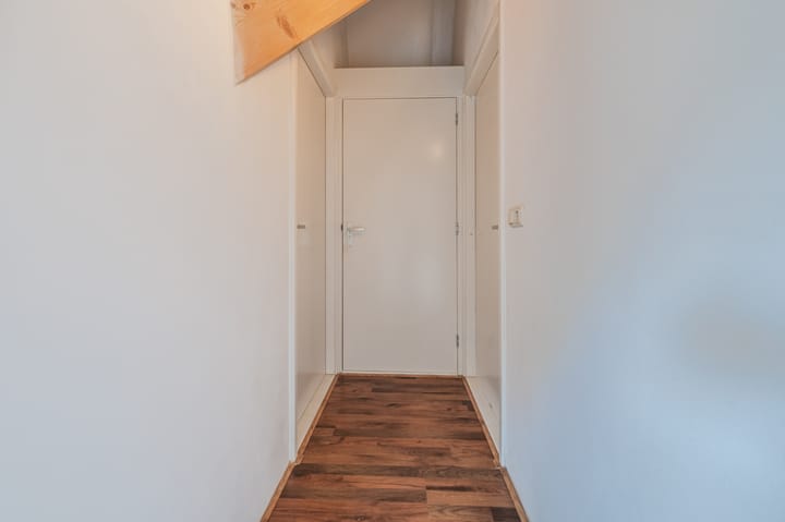 Photo 23 of Sluisstraat 45