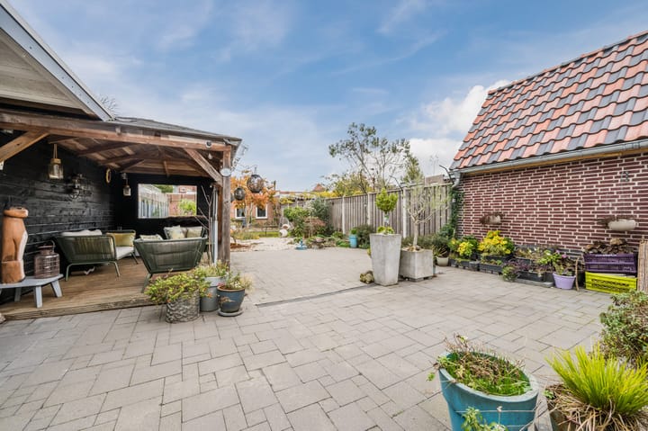 Photo 31 of Sluisstraat 45