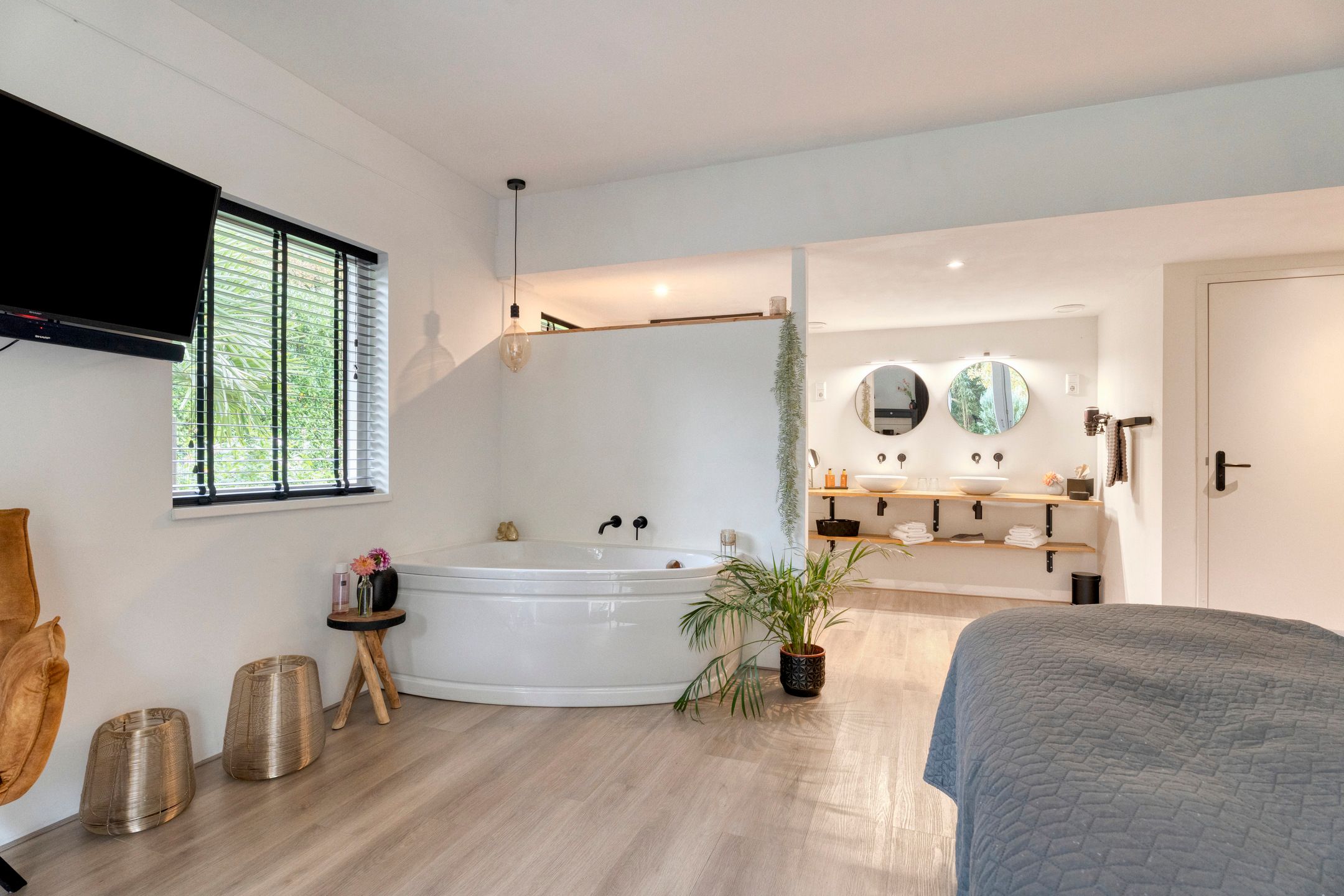 Foto 36 van Wezenland 8