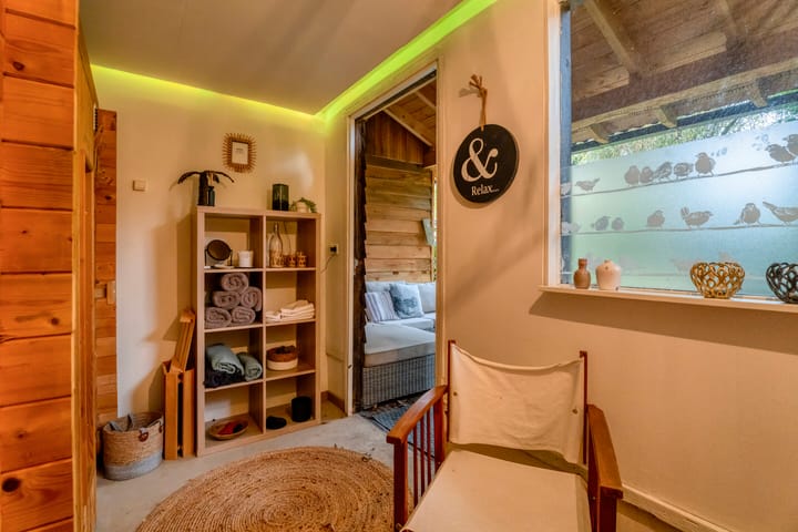 Photo 72 of Wezenland 8