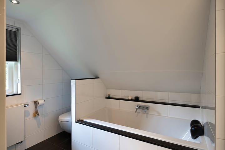 Photo 42 of Vijverlaan 53