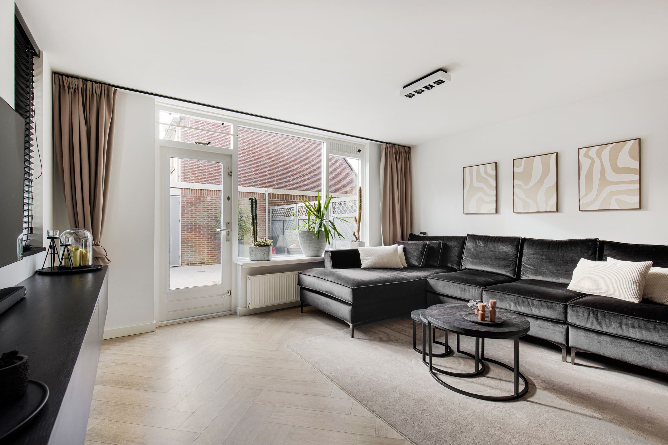 Foto 9 van M. Gandhilaan 30