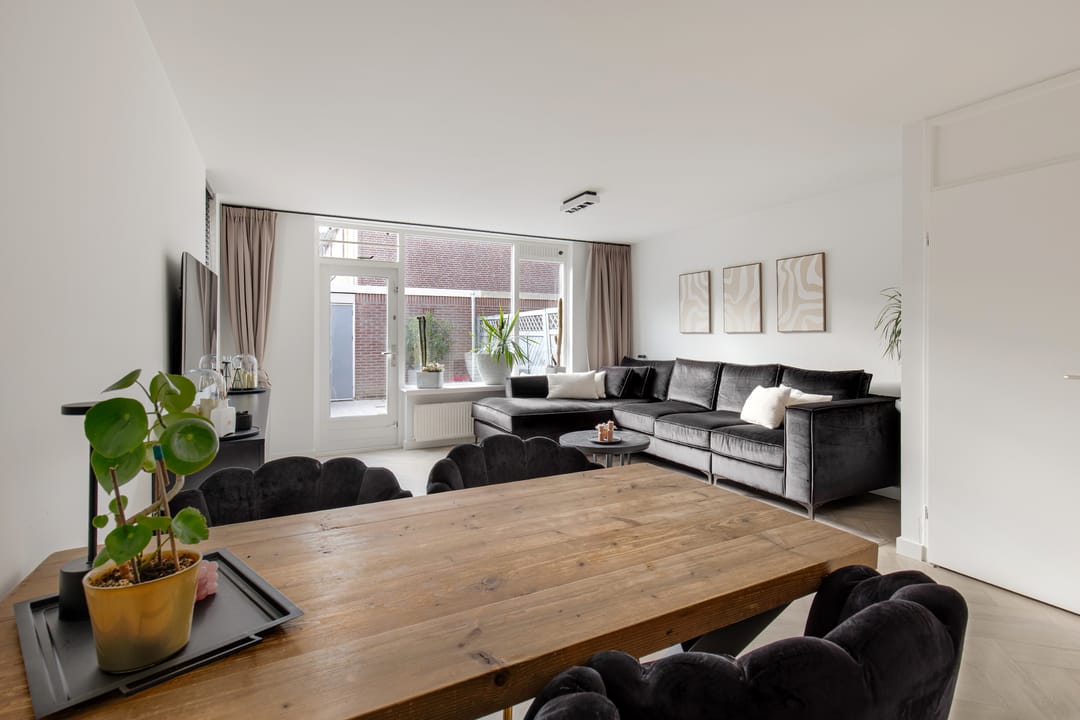 Foto 11 van M. Gandhilaan 30