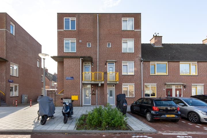 Photo 28 of M. Gandhilaan 30