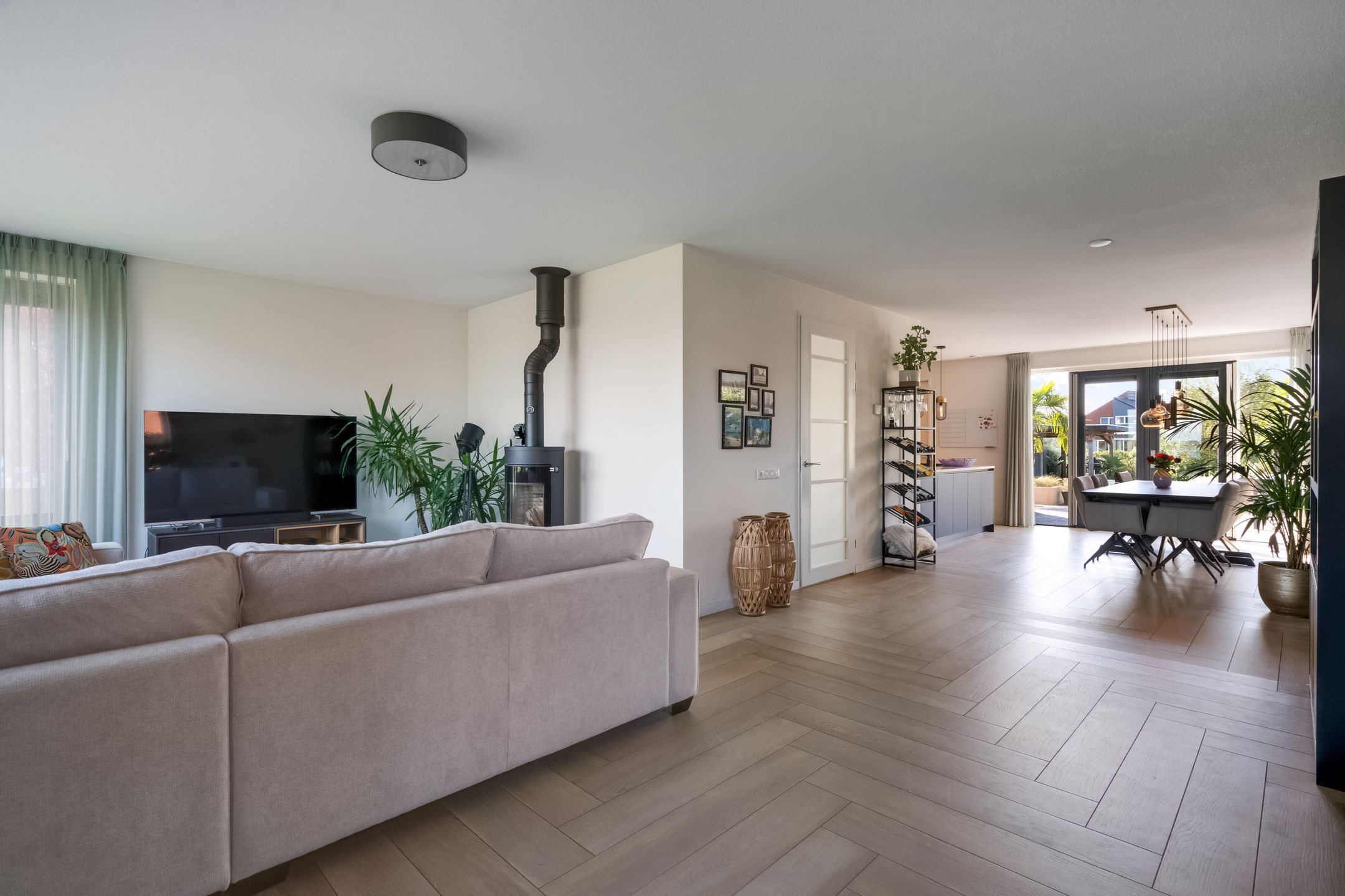 Photo 3 of Meeroeverslaan 257