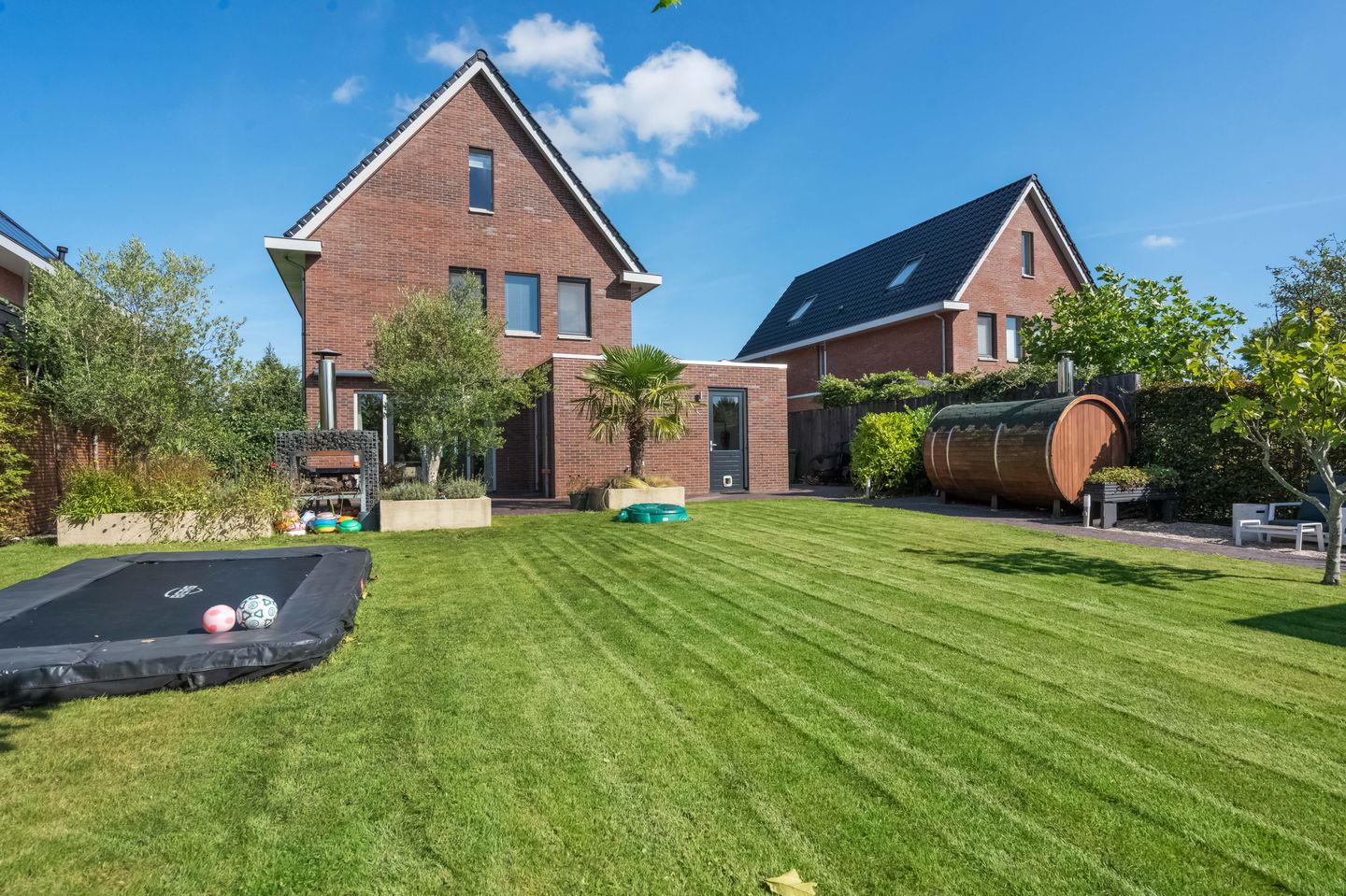 Photo 44 of Meeroeverslaan 257