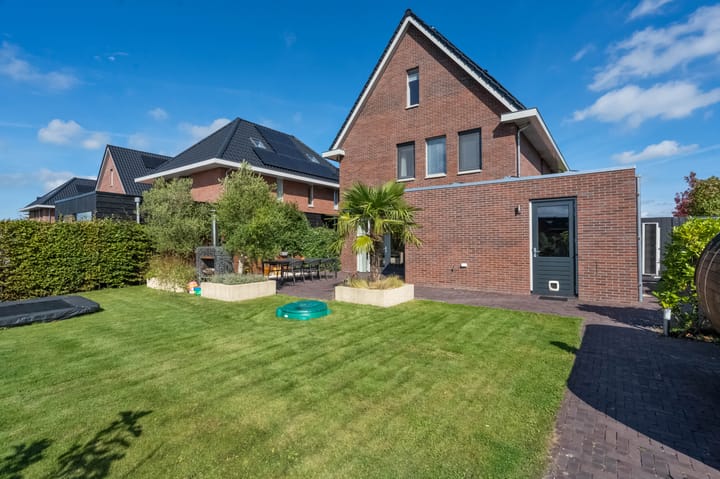 Foto 45 van Meeroeverslaan 257