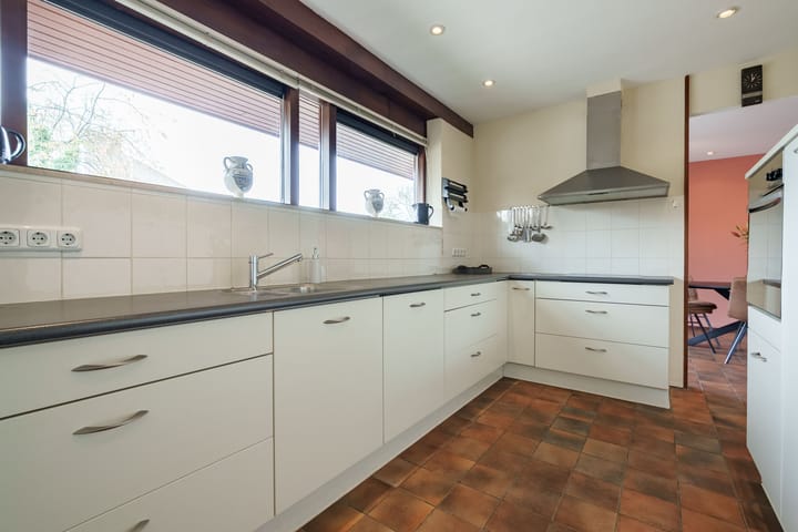 Photo 13 of Couwenhoven 9043