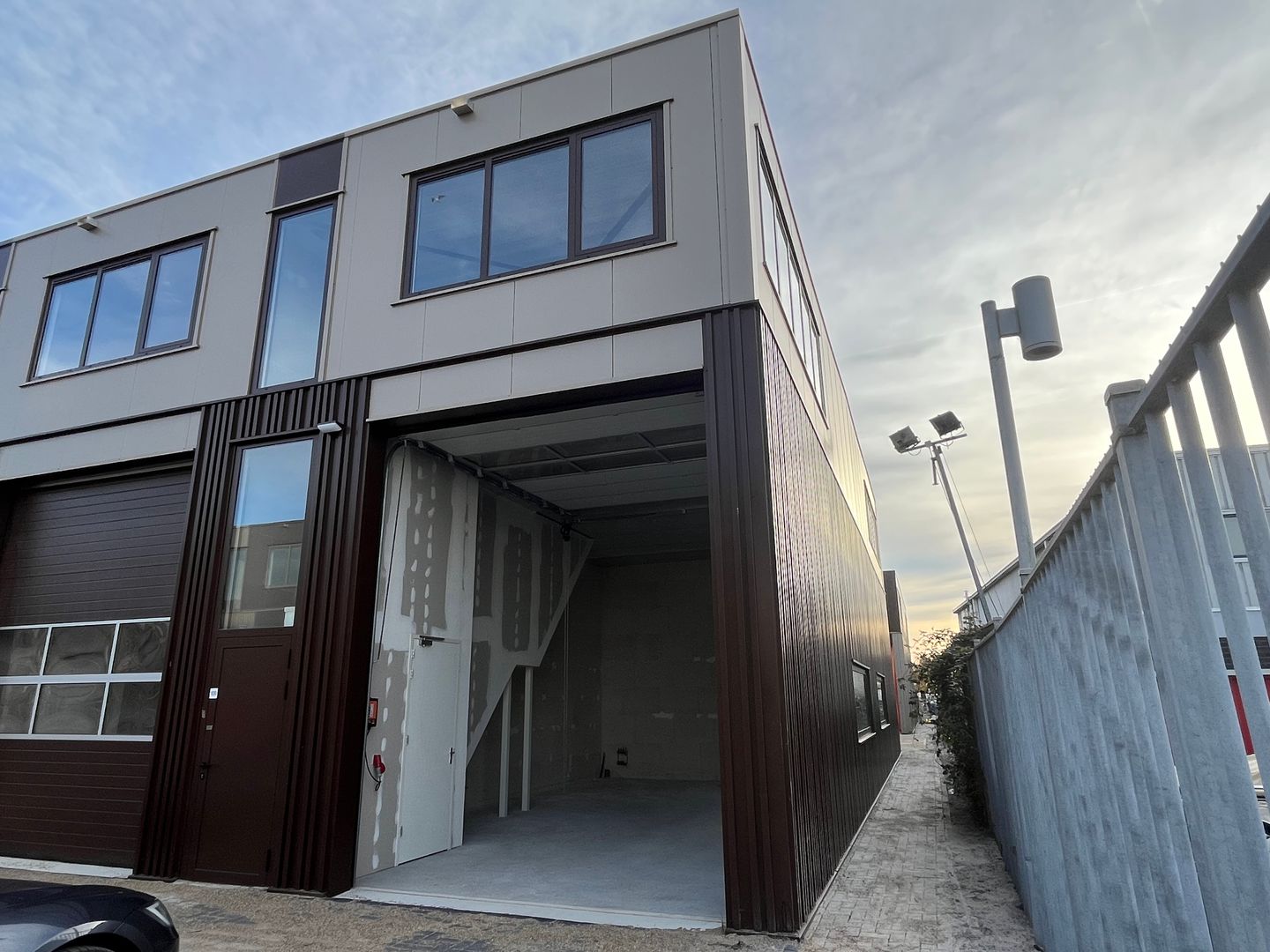 Bekijk foto 2 van Overvliet 109