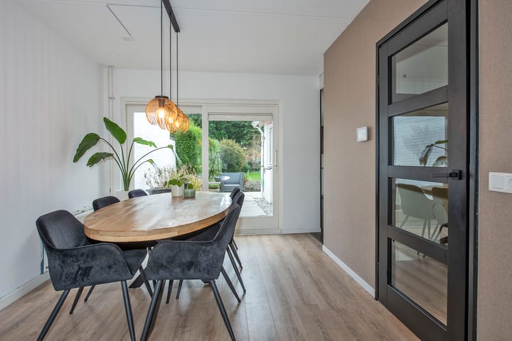 Photo 10 of Steenmeijerstraat 61