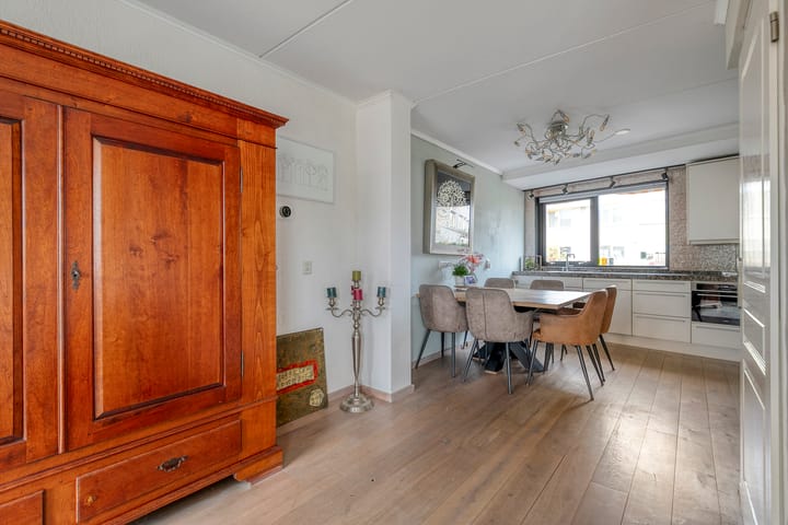 Foto 15 van Hans de Riesstraat 20