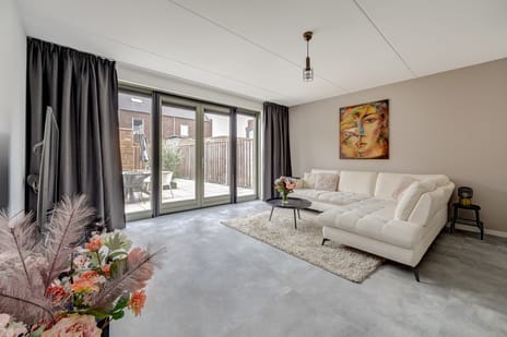 Platinum 75 secondary image