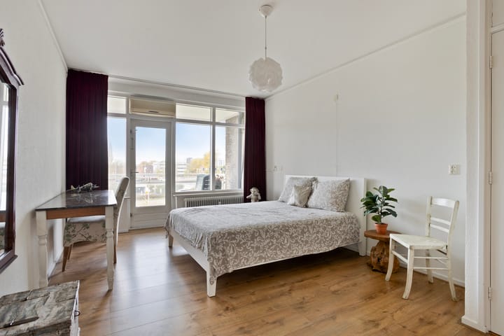 Photo 18 of Plantijnstraat 38