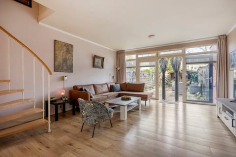 Azarooldoorn 12 tertiary image