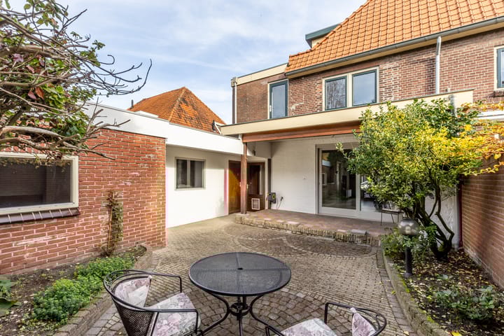 Foto 2 van Vooreinde 5