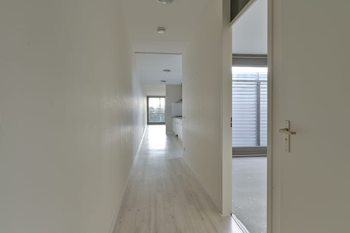 Photo 12 of Van Echtenskanaal NZ 626